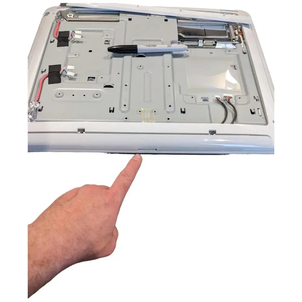 M7649 Top Bottom Clip Replacement Part Apple Mac Studio Display